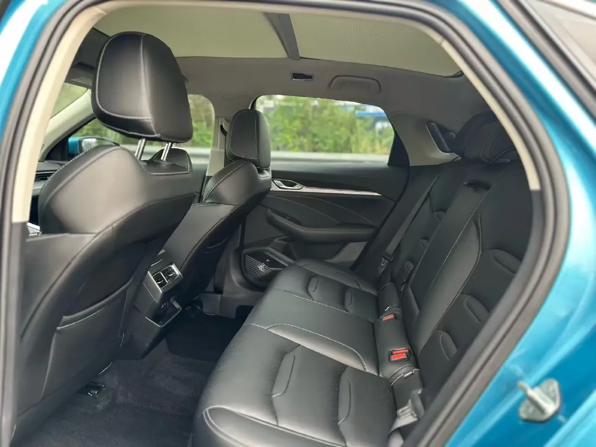 2021 Geely Preface 2.0T 190HP L4 7DCT,autocango,china used car exporter,china ev exporter,chinese used car exporter,chinese used ev exporter