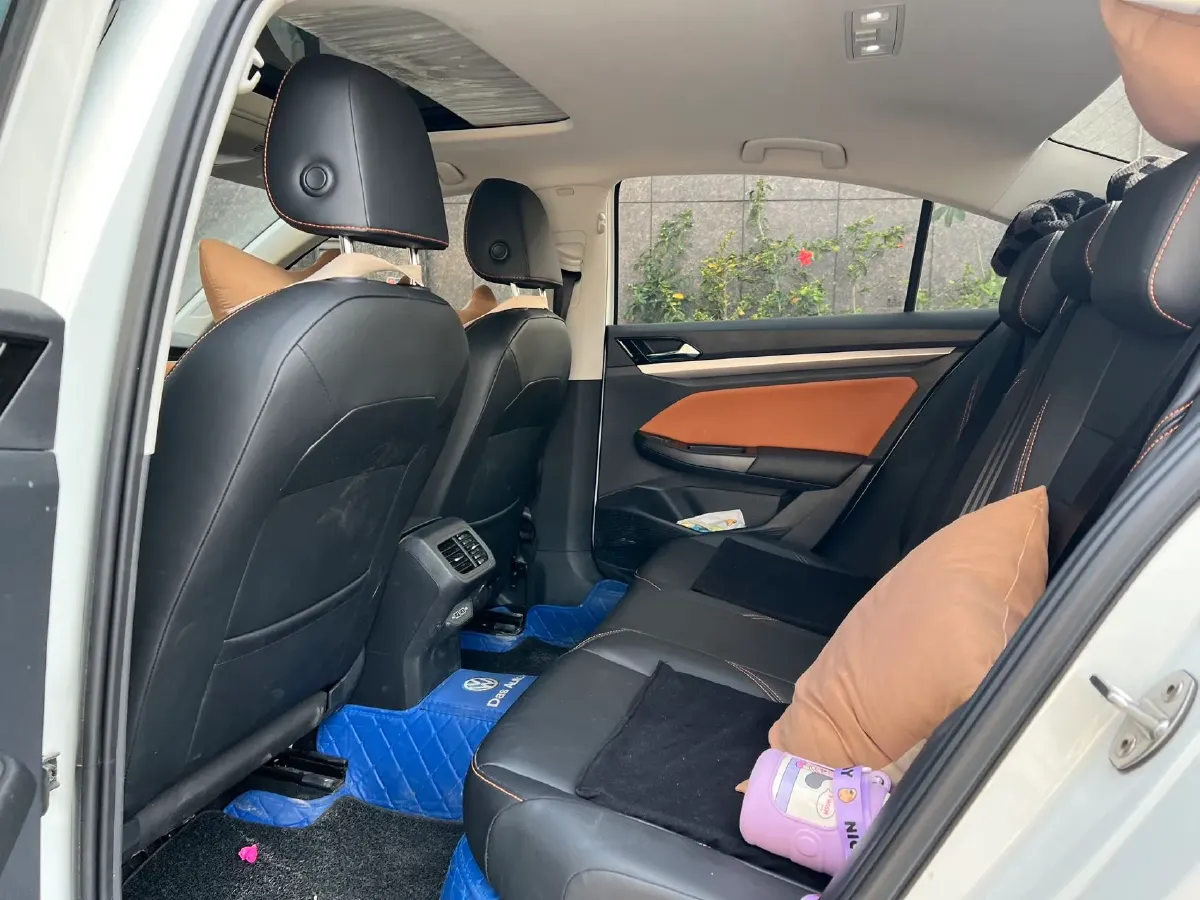 2023 Volkswagen Bora 1.2T 116HP L4 7DCT,autocango,china used car exporter,china ev exporter,chinese used car exporter,chinese used ev exporter