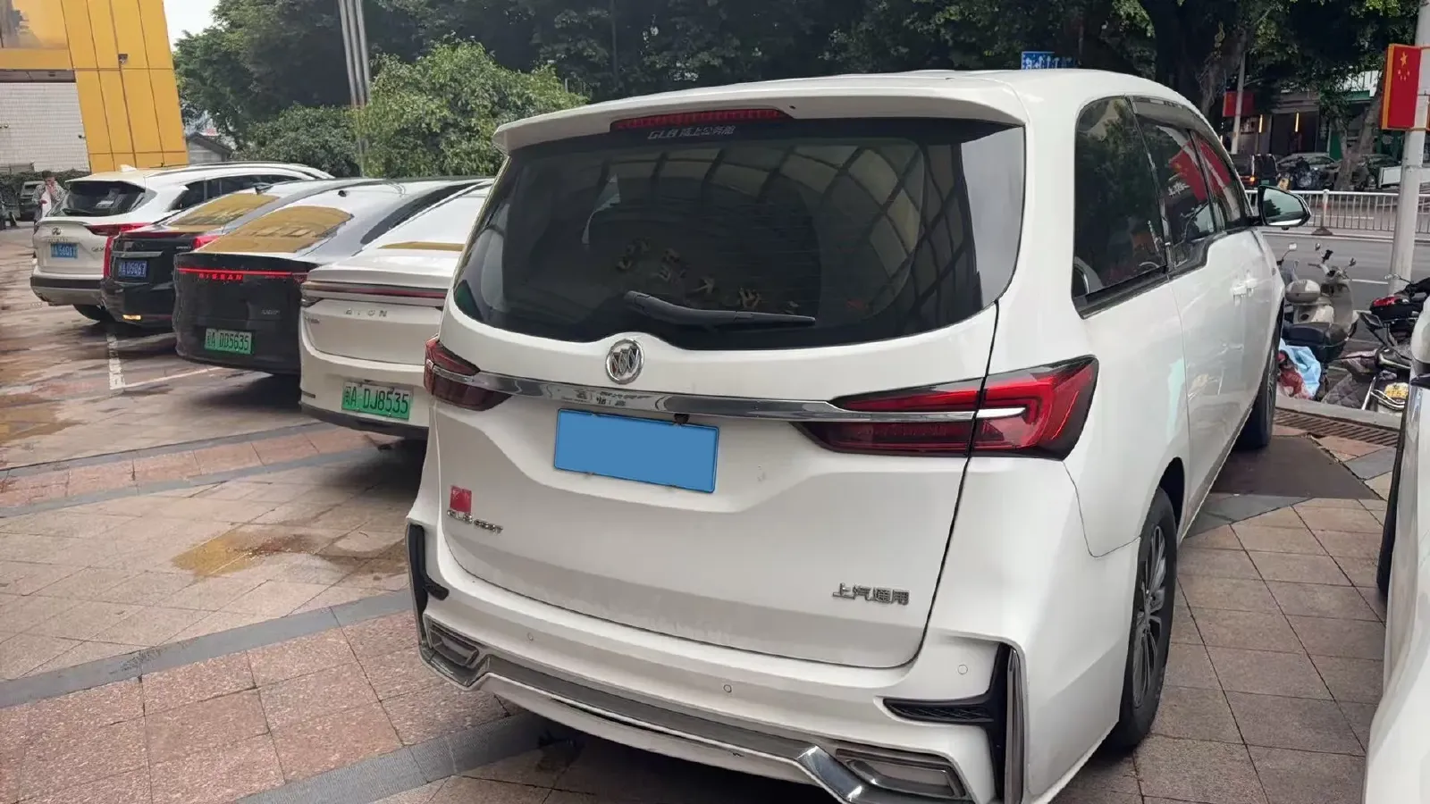 2021 Buick GL8 2.0T 237HP L4 9AT,autocango,china used car exporter,china ev exporter,chinese used car exporter,chinese used ev exporter