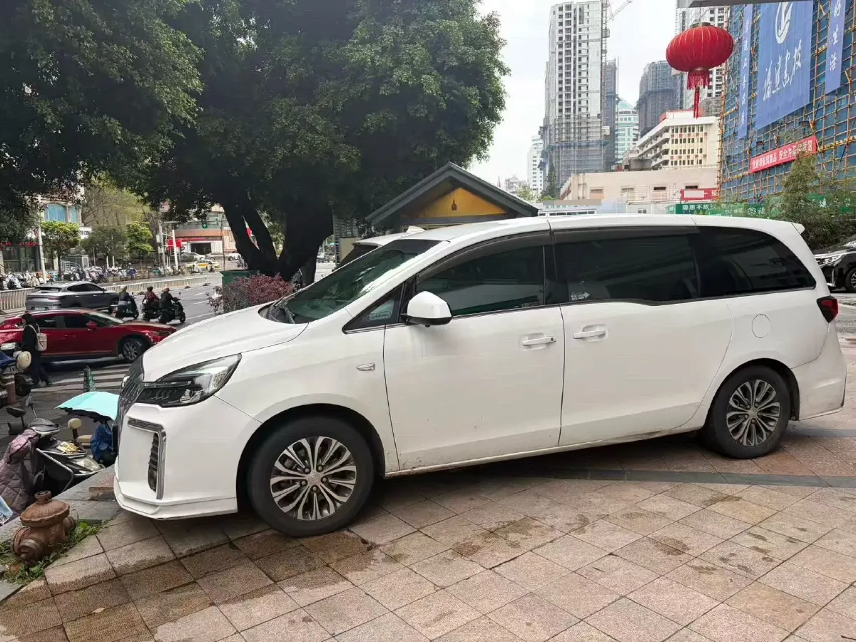 2021 Buick GL8 2.0T 237HP L4 9AT,autocango,china used car exporter,china ev exporter,chinese used car exporter,chinese used ev exporter