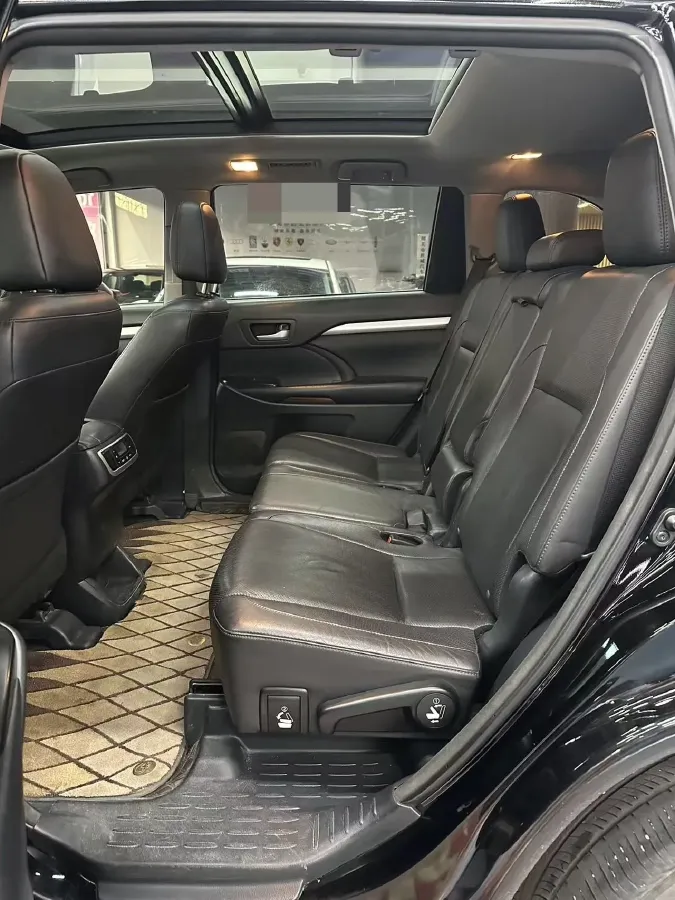 2018 Toyota Highlander 2.0T 220HP L4 6AT,autocango,china used car exporter,china ev exporter,chinese used car exporter,chinese used ev exporter