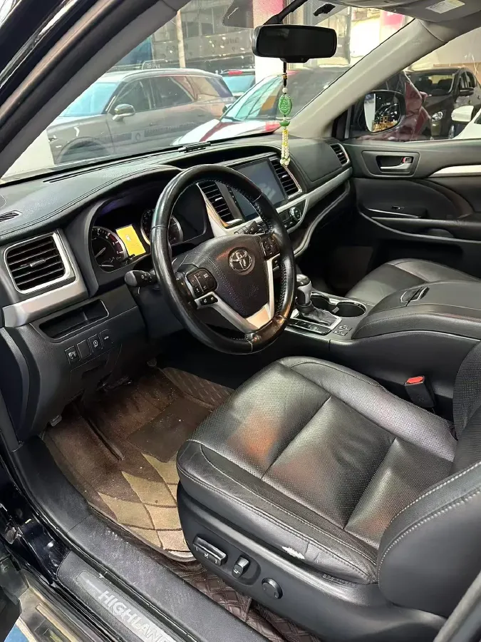 2018 Toyota Highlander 2.0T 220HP L4 6AT,autocango,china used car exporter,china ev exporter,chinese used car exporter,chinese used ev exporter