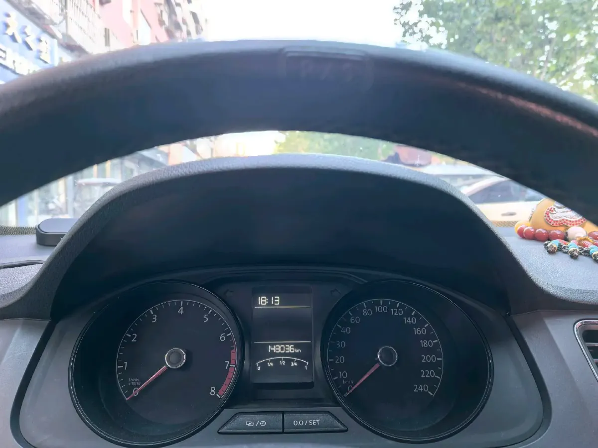 2017 Volkswagen Lavida 1.6L 110HP L4 6AT,autocango,china used car exporter,china ev exporter,chinese used car exporter,chinese used ev exporter