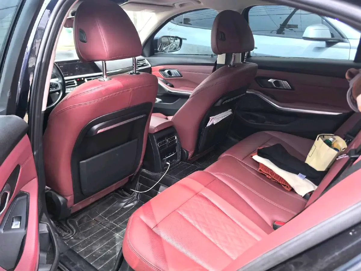 2021 BMW 3 Series 2.0T 156HP L4 8AT,autocango,china used car exporter,china ev exporter,chinese used car exporter,chinese used ev exporter