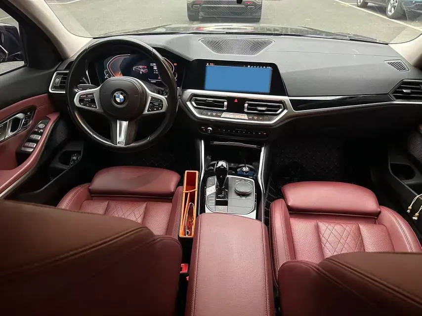 2022 BMW 3 Series 2.0T 156HP L4 8AT,autocango,china used car exporter,china ev exporter,chinese used car exporter,chinese used ev exporter