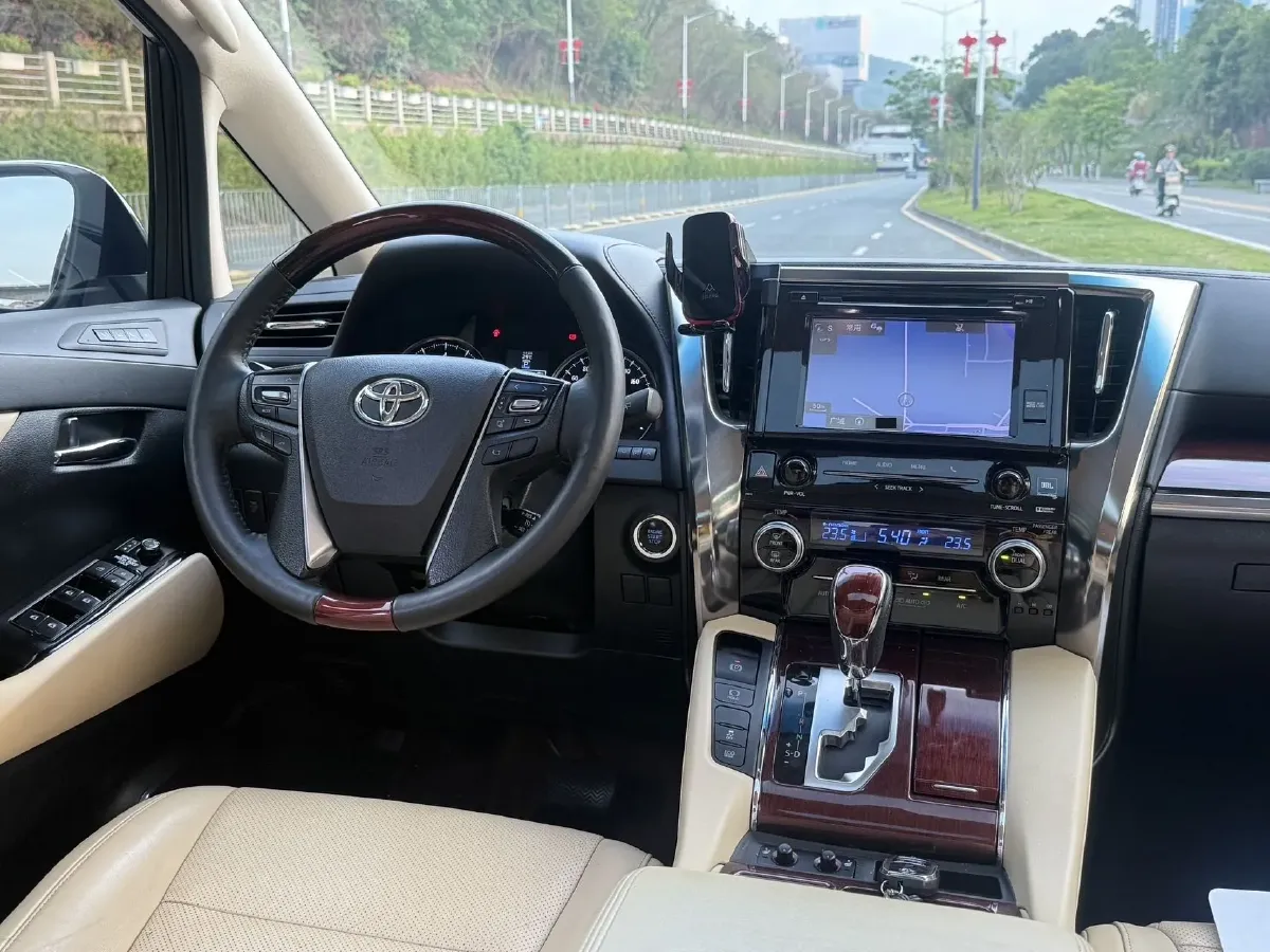 2015 Toyota Alphard 3.5L 275HP V6 6AT,autocango,china used car exporter,china ev exporter,chinese used car exporter,chinese used ev exporter