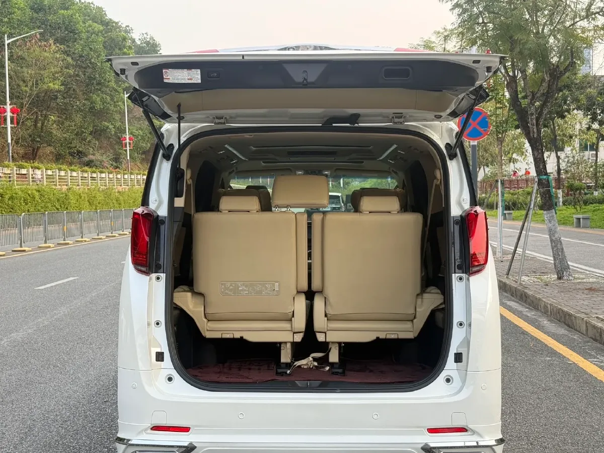 2015 Toyota Alphard 3.5L 275HP V6 6AT,autocango,china used car exporter,china ev exporter,chinese used car exporter,chinese used ev exporter