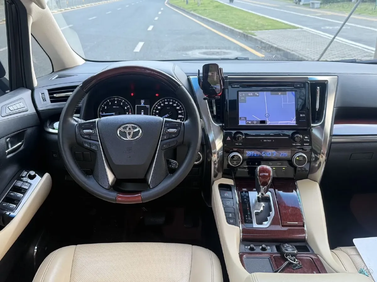 2015 Toyota Alphard 3.5L 275HP V6 6AT,autocango,china used car exporter,china ev exporter,chinese used car exporter,chinese used ev exporter