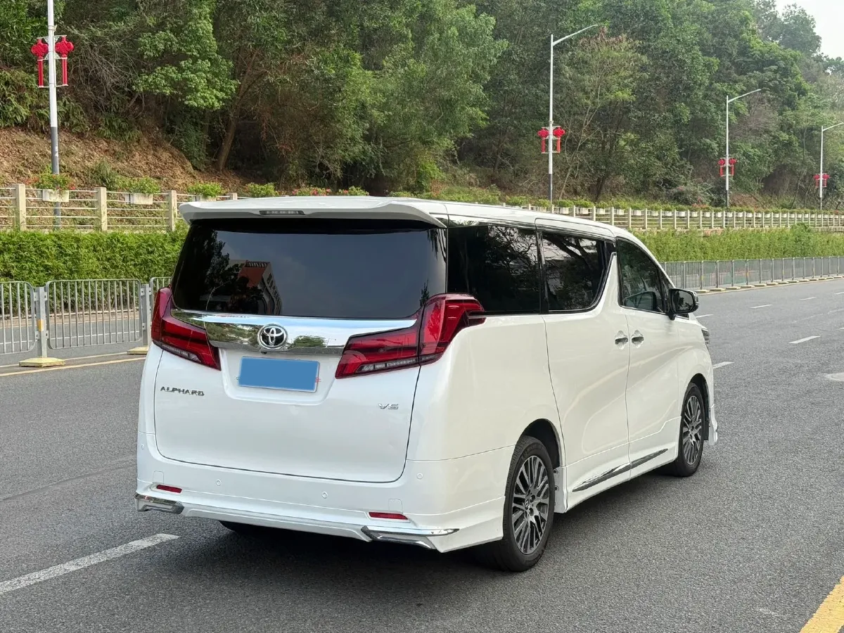 2015 Toyota Alphard 3.5L 275HP V6 6AT,autocango,china used car exporter,china ev exporter,chinese used car exporter,chinese used ev exporter