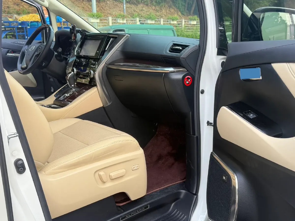 2015 Toyota Alphard 3.5L 275HP V6 6AT,autocango,china used car exporter,china ev exporter,chinese used car exporter,chinese used ev exporter