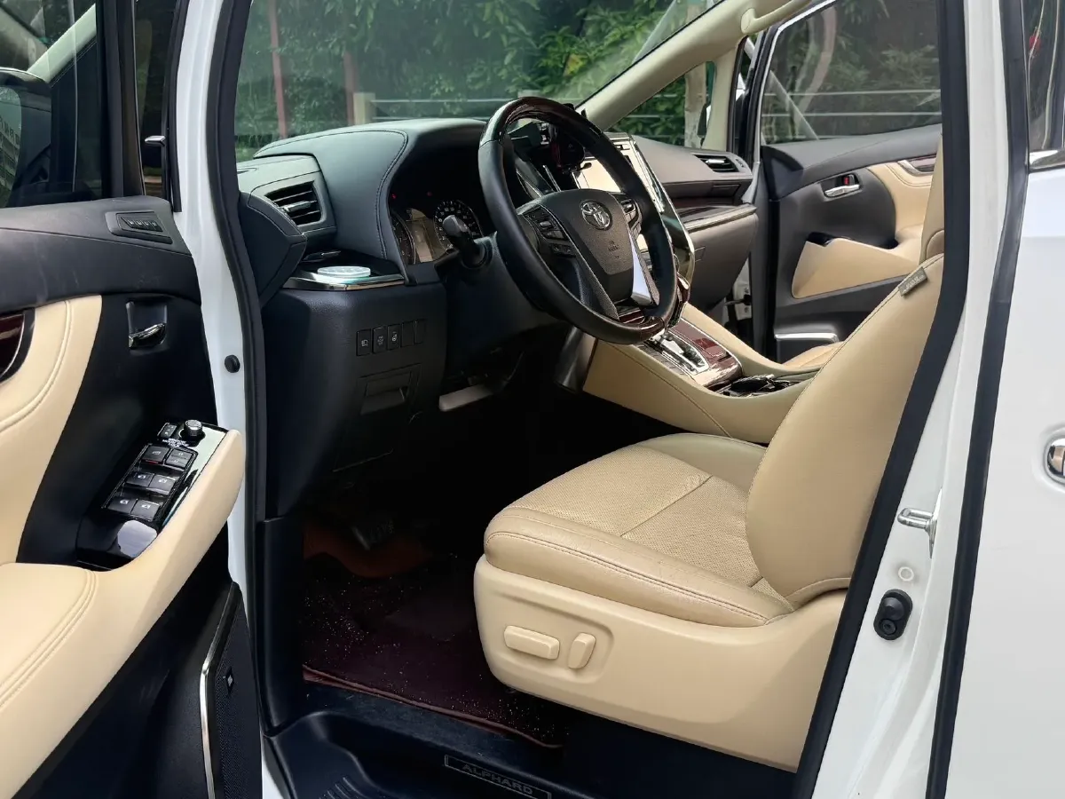 2015 Toyota Alphard 3.5L 275HP V6 6AT,autocango,china used car exporter,china ev exporter,chinese used car exporter,chinese used ev exporter