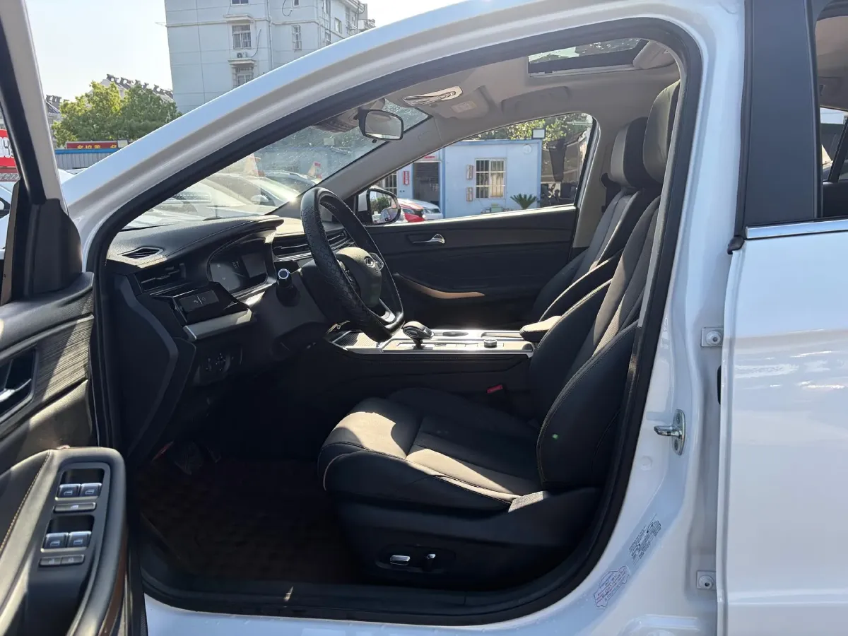 2023 Chery Arrizo 5 Plus 1.5T 156HP L4 CVT,autocango,china used car exporter,china ev exporter,chinese used car exporter,chinese used ev exporter