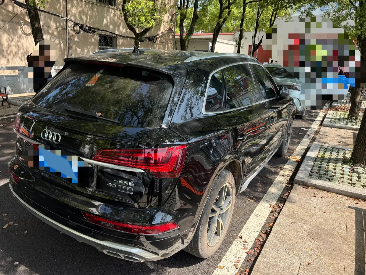 2025 Audi Q5L 2.0T 190HP L4 7DCT,autocango,china used car exporter,china ev exporter,chinese used car exporter,chinese used ev exporter