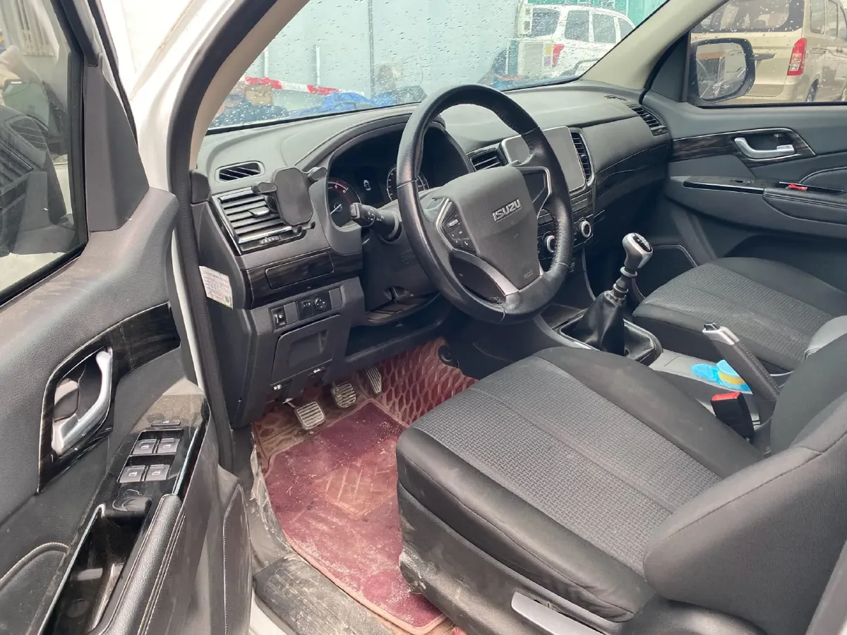 2020 Isuzu LingTuo 2.5T 150HP L4 6AT,autocango,china used car exporter,china ev exporter,chinese used car exporter,chinese used ev exporter