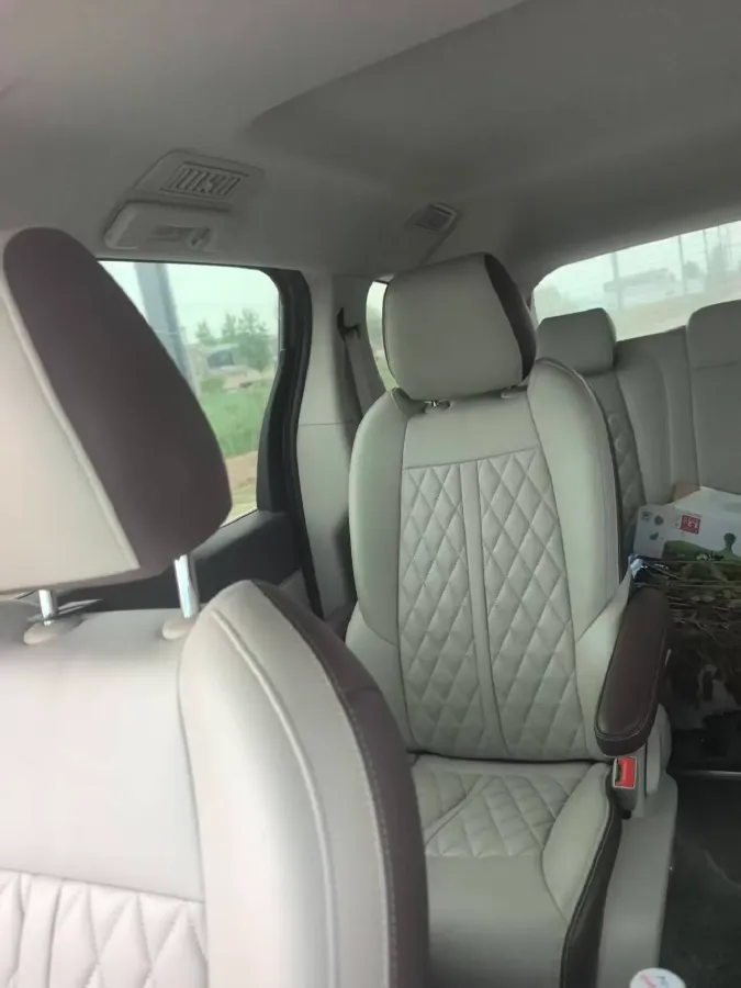 2023 Buick GL8 2.0T 237HP L4 9AT,autocango,china used car exporter,china ev exporter,chinese used car exporter,chinese used ev exporter