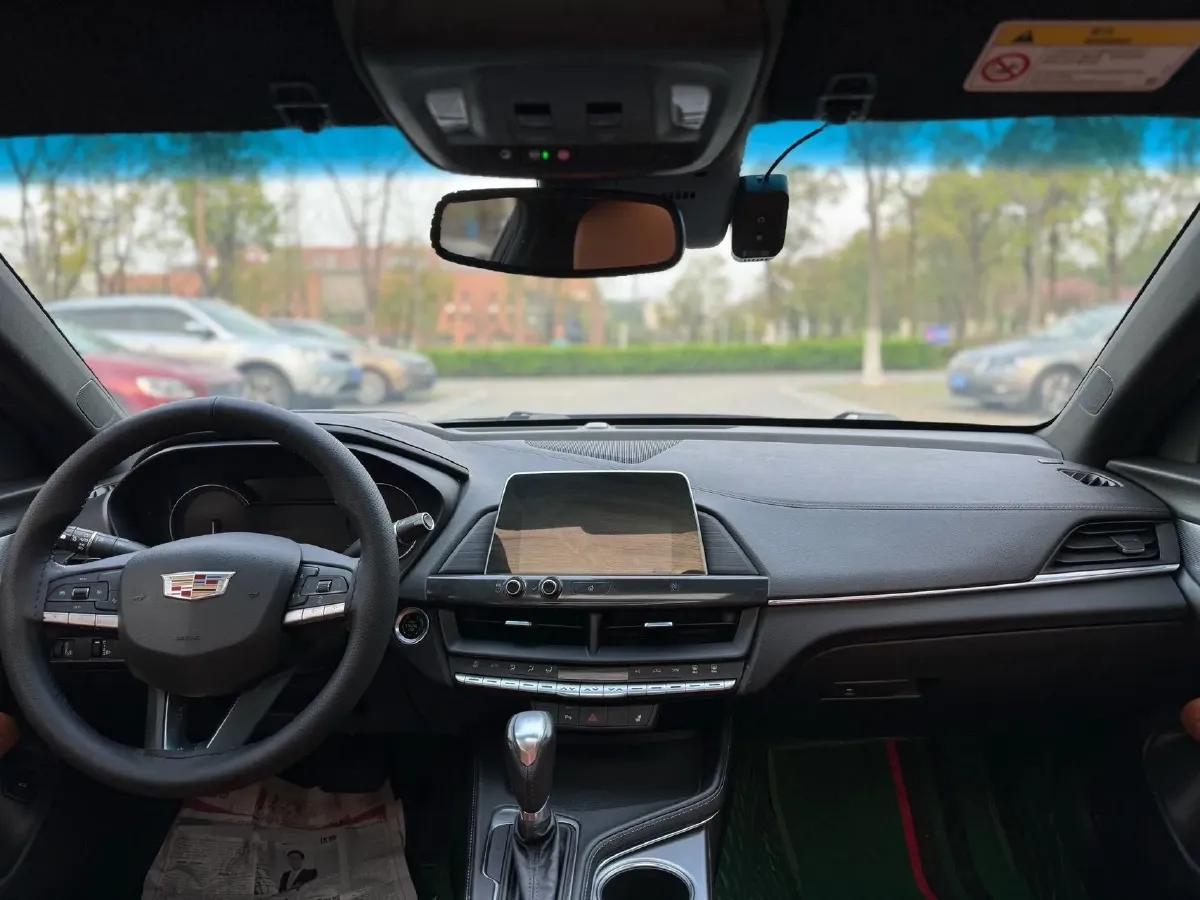 2021 Cadillac CT4 2.0T 237HP L4 8AT,autocango,china used car exporter,china ev exporter,chinese used car exporter,chinese used ev exporter