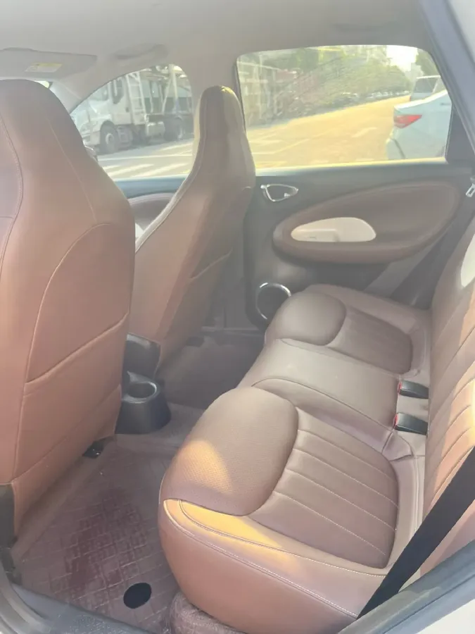 2023 WuLing BinGuo BEV 31.9KWH,autocango,china used car exporter,china ev exporter,chinese used car exporter,chinese used ev exporter