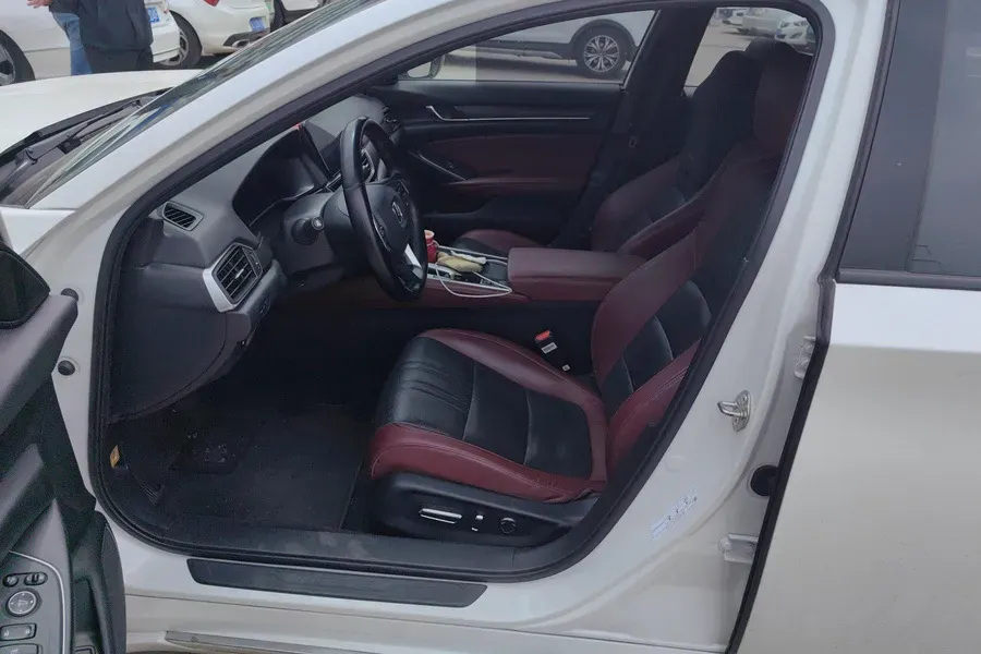 2022 Honda Inspire 1.5T 194HP L4 CVT,autocango,china used car exporter,china ev exporter,chinese used car exporter,chinese used ev exporter