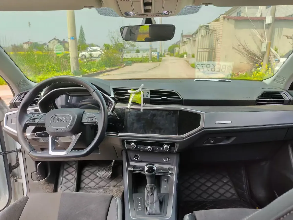 2022 Audi Q3 1.4T 150HP L4 7DCT,autocango,china used car exporter,china ev exporter,chinese used car exporter,chinese used ev exporter