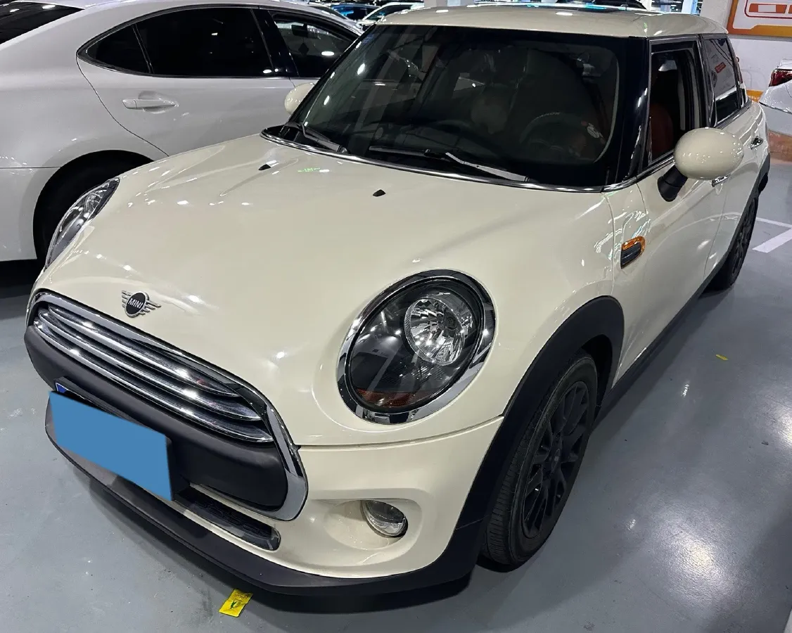 2019 MINI MINI 1.5T 102HP L3 7DCT,autocango,china used car exporter,china ev exporter,chinese used car exporter,chinese used ev exporter
