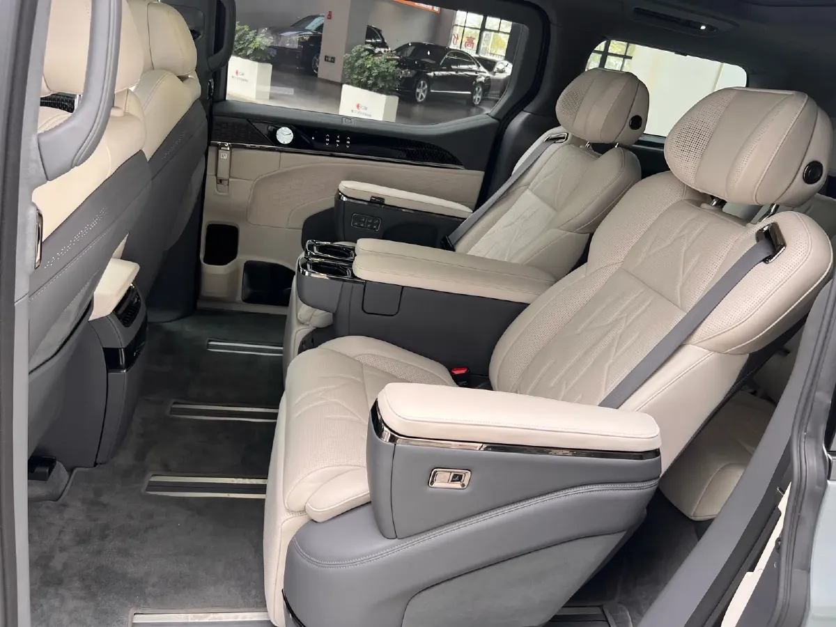 2024 Zeekr 009 BEV 108KWH,autocango,china used car exporter,china ev exporter,chinese used car exporter,chinese used ev exporter