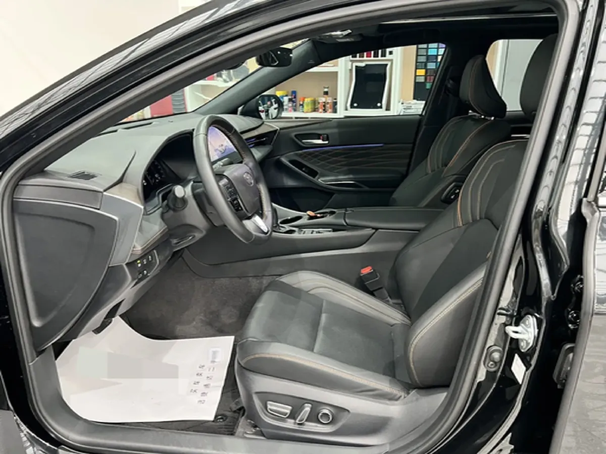 2024 Toyota Avalon 2.0L 152HP L4 E-CVT Hybrid,autocango,china used car exporter,china ev exporter,chinese used car exporter,chinese used ev exporter