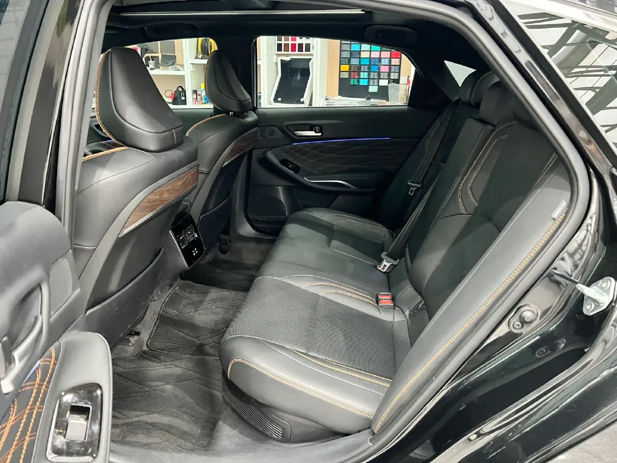 2024 Toyota Avalon 2.0L 152HP L4 E-CVT Hybrid,autocango,china used car exporter,china ev exporter,chinese used car exporter,chinese used ev exporter