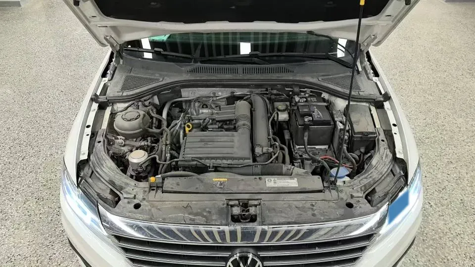 2022 Volkswagen T-Roc 1.4T 150HP L4 7DCT,autocango,china used car exporter,china ev exporter,chinese used car exporter,chinese used ev exporter