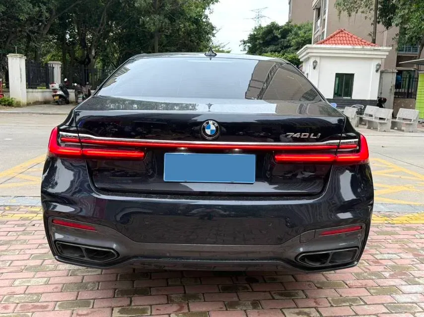 2019 BMW 7 Series 3.0T 340HP L6 8AT,autocango,china used car exporter,china ev exporter,chinese used car exporter,chinese used ev exporter