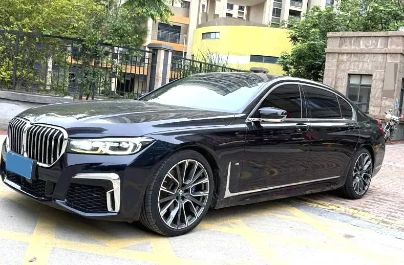 2019 BMW 7 Series 3.0T 340HP L6 8AT,autocango,china used car exporter,china ev exporter,chinese used car exporter,chinese used ev exporter