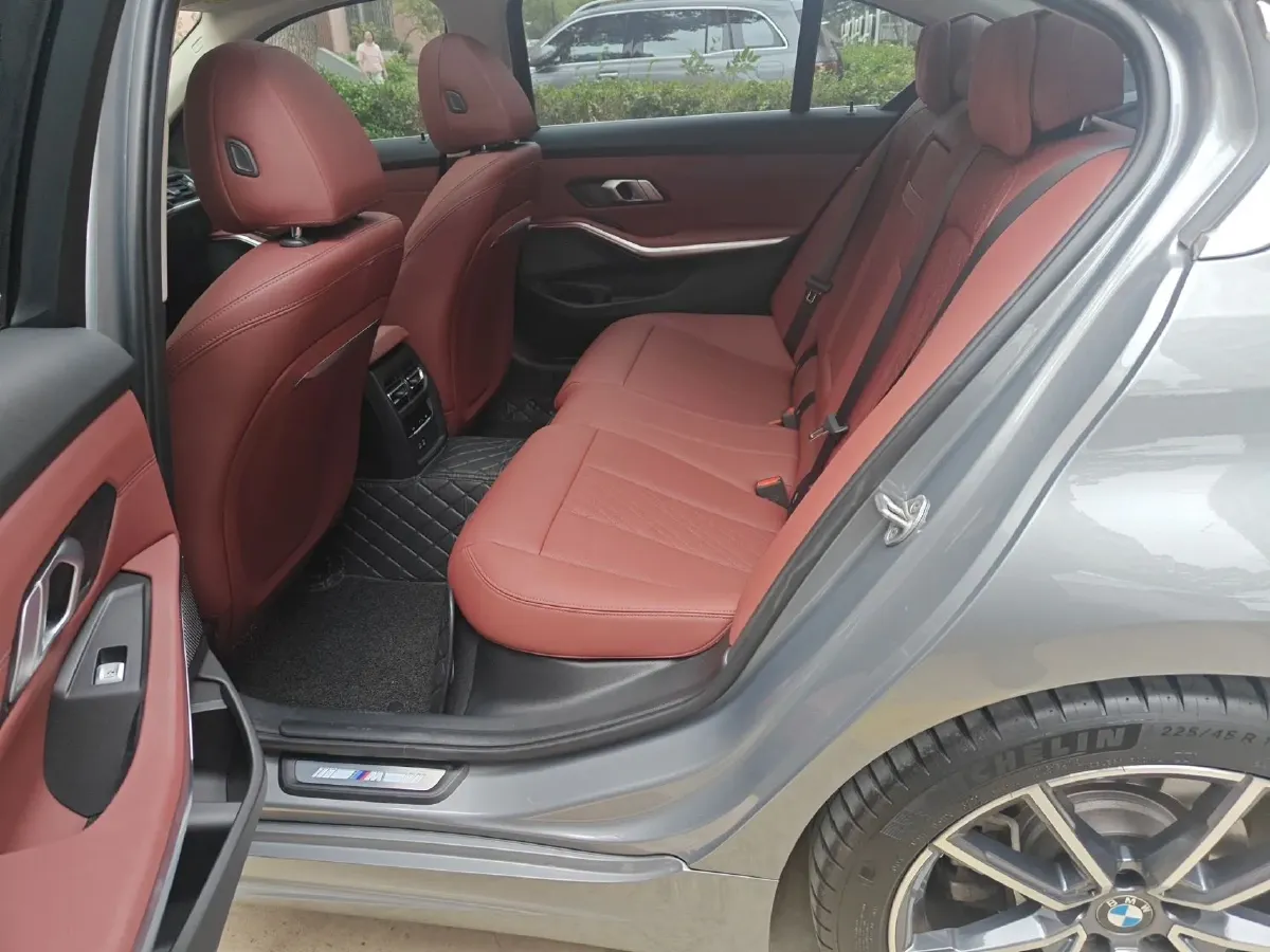 2023 BMW 3 Series 2.0T 156HP L4 8AT,autocango,china used car exporter,china ev exporter,chinese used car exporter,chinese used ev exporter