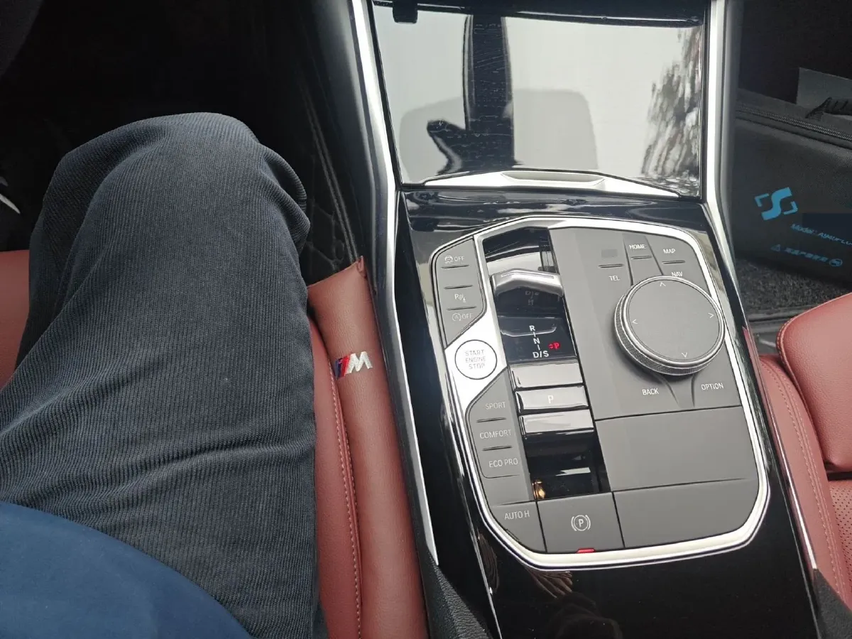 2023 BMW 3 Series 2.0T 156HP L4 8AT,autocango,china used car exporter,china ev exporter,chinese used car exporter,chinese used ev exporter