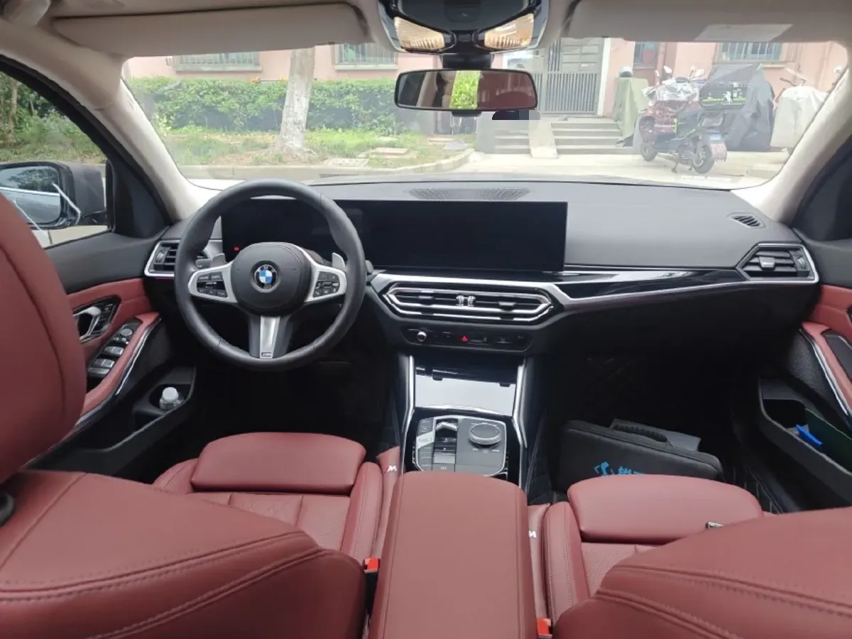 2023 BMW 3 Series 2.0T 156HP L4 8AT,autocango,china used car exporter,china ev exporter,chinese used car exporter,chinese used ev exporter