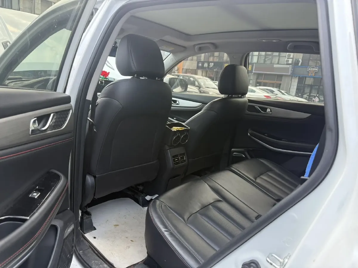 2020 ChangAn CS75 1.5T 178HP L4 6AT,autocango,china used car exporter,china ev exporter,chinese used car exporter,chinese used ev exporter