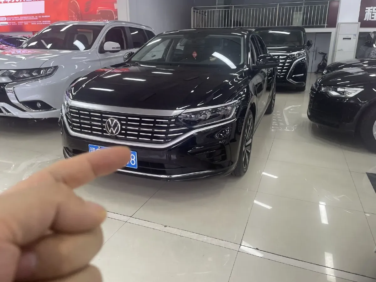 2023 Volkswagen Passat 2.0T 186HP L4 7DCT,autocango,china used car exporter,china ev exporter,chinese used car exporter,chinese used ev exporter