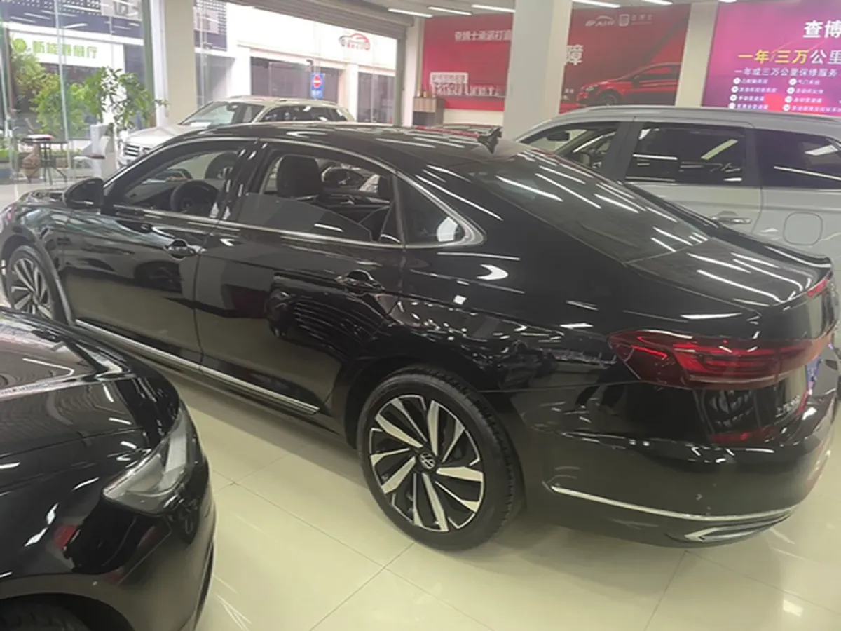 2023 Volkswagen Passat 2.0T 186HP L4 7DCT,autocango,china used car exporter,china ev exporter,chinese used car exporter,chinese used ev exporter
