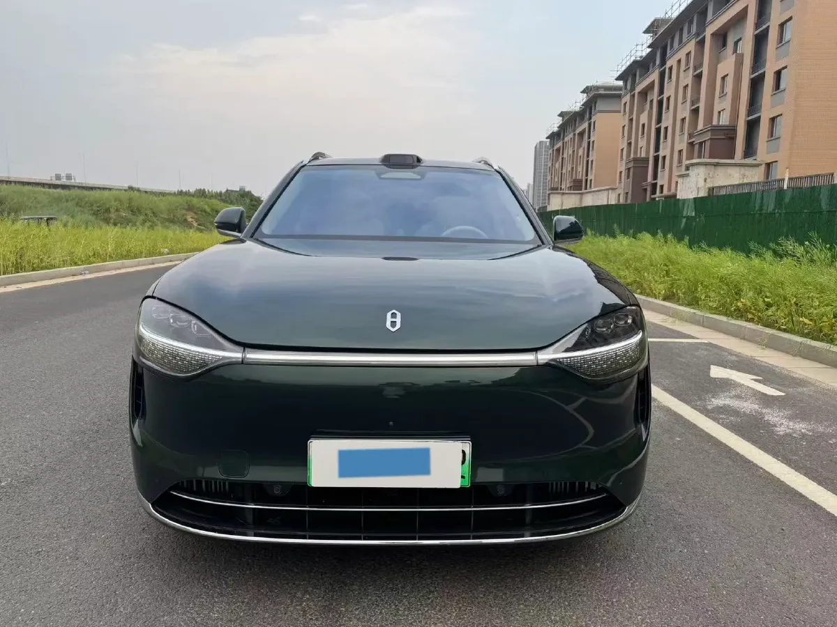 2024 AITO AITO M9 1.5T 152HP L4 REEV 42KWH,autocango,china used car exporter,china ev exporter,chinese used car exporter,chinese used ev exporter