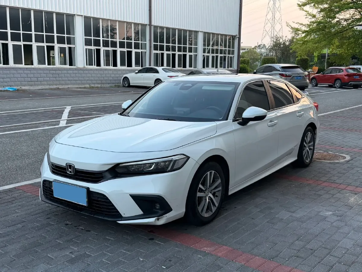 2025 Honda Civic 1.5T 182HP L4 CVT,autocango,china used car exporter,china ev exporter,chinese used car exporter,chinese used ev exporter