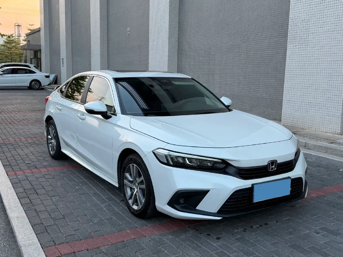 2025 Honda Civic 1.5T 182HP L4 CVT,autocango,china used car exporter,china ev exporter,chinese used car exporter,chinese used ev exporter