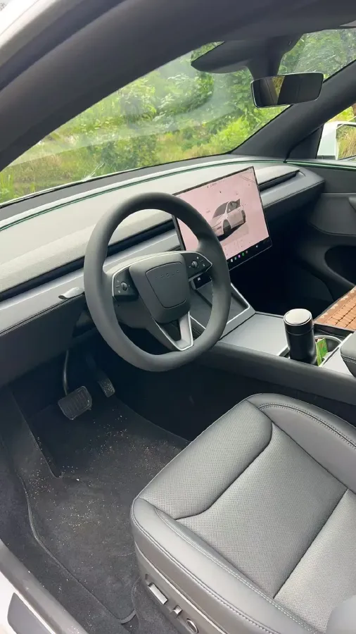 2026 Tesla Model Y BEV,autocango,china used car exporter,china ev exporter,chinese used car exporter,chinese used ev exporter