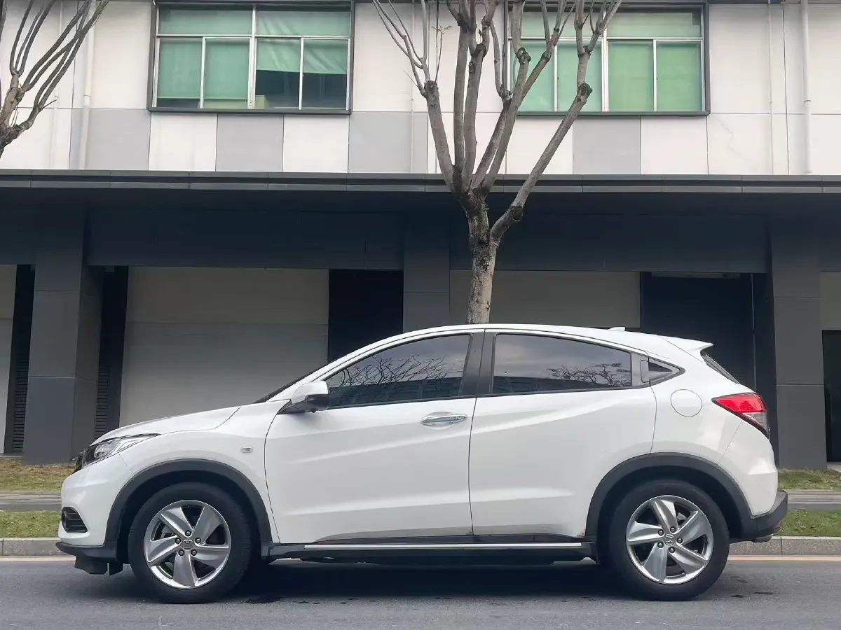 2019 Honda Vezel 1.5T 177HP L4 CVT,autocango,china used car exporter,china ev exporter,chinese used car exporter,chinese used ev exporter