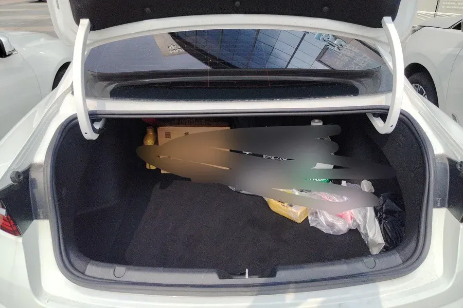 2023 Geely Preface 1.5T 181HP L4 7DCT,autocango,china used car exporter,china ev exporter,chinese used car exporter,chinese used ev exporter