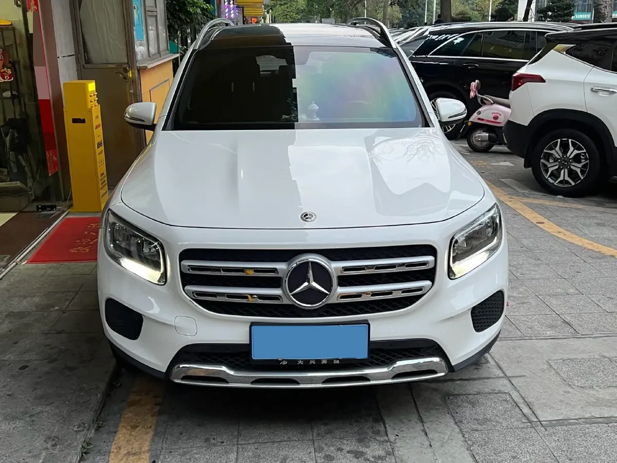2020 Mercedes-Benz GLB Class 1.3T 136HP L4 7DCT,autocango,china used car exporter,china ev exporter,chinese used car exporter,chinese used ev exporter