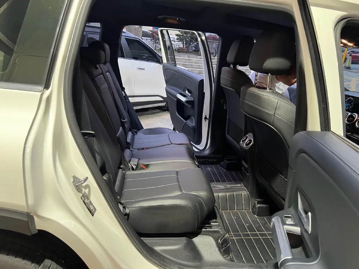 2020 Mercedes-Benz GLB Class 1.3T 136HP L4 7DCT,autocango,china used car exporter,china ev exporter,chinese used car exporter,chinese used ev exporter