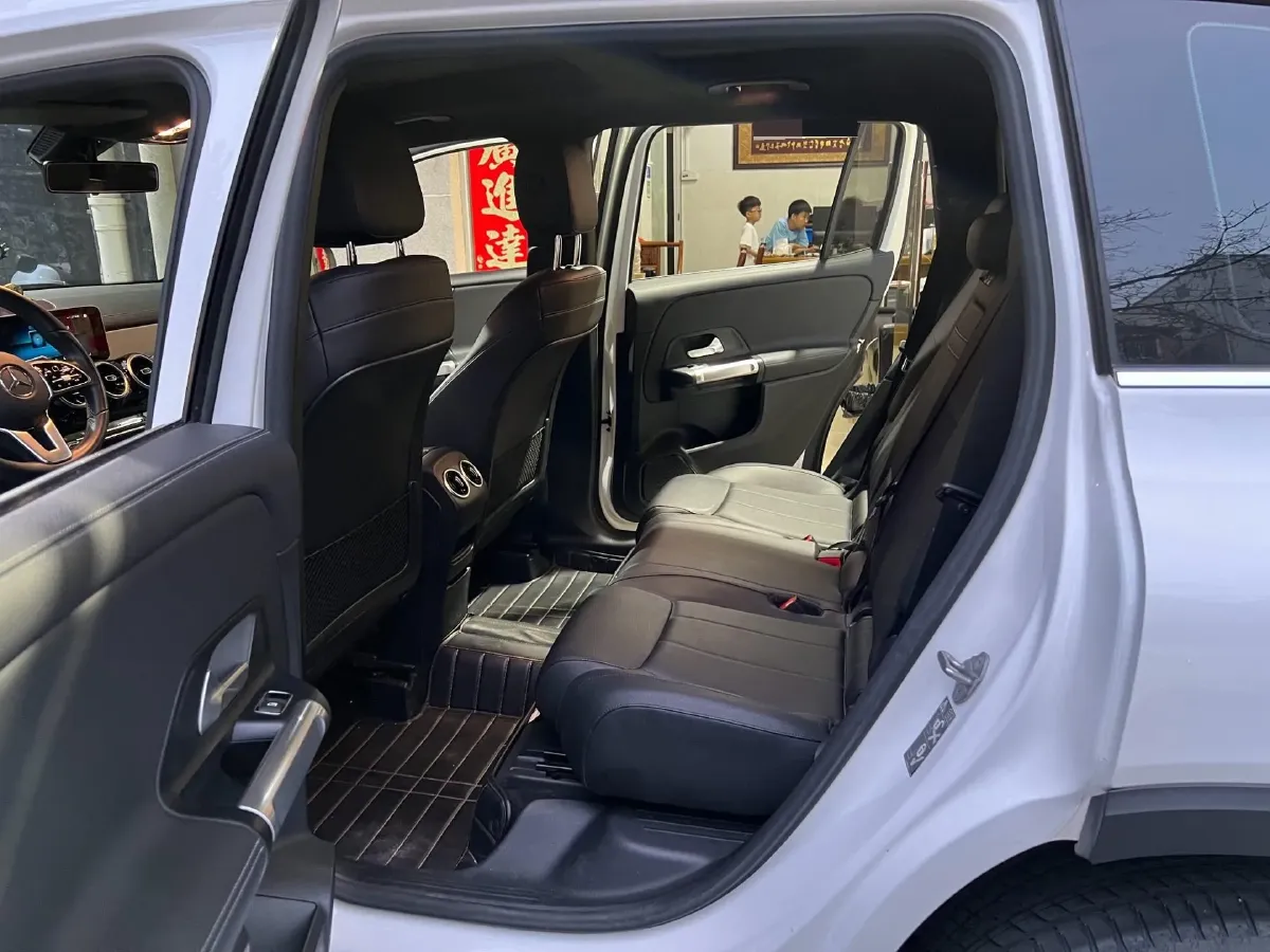 2020 Mercedes-Benz GLB Class 1.3T 136HP L4 7DCT,autocango,china used car exporter,china ev exporter,chinese used car exporter,chinese used ev exporter