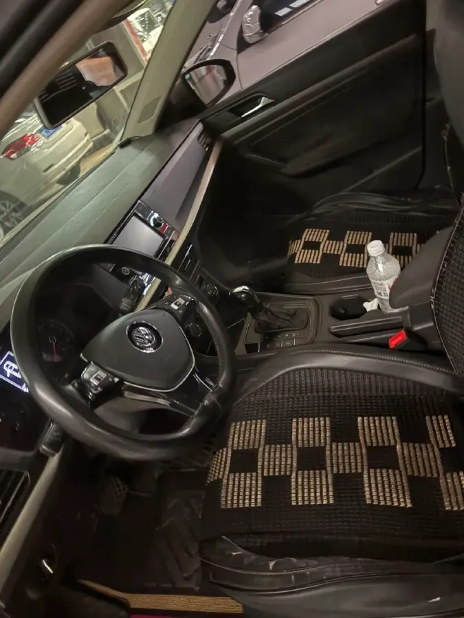 2019 Volkswagen T-Cross 1.5L 113HP L4 6AT,autocango,china used car exporter,china ev exporter,chinese used car exporter,chinese used ev exporter