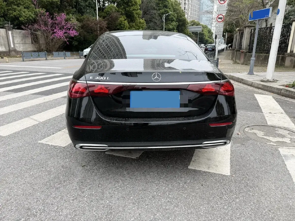 2025 Mercedes-Benz E Class 2.0T 258HP L4 9AT,autocango,china used car exporter,china ev exporter,chinese used car exporter,chinese used ev exporter