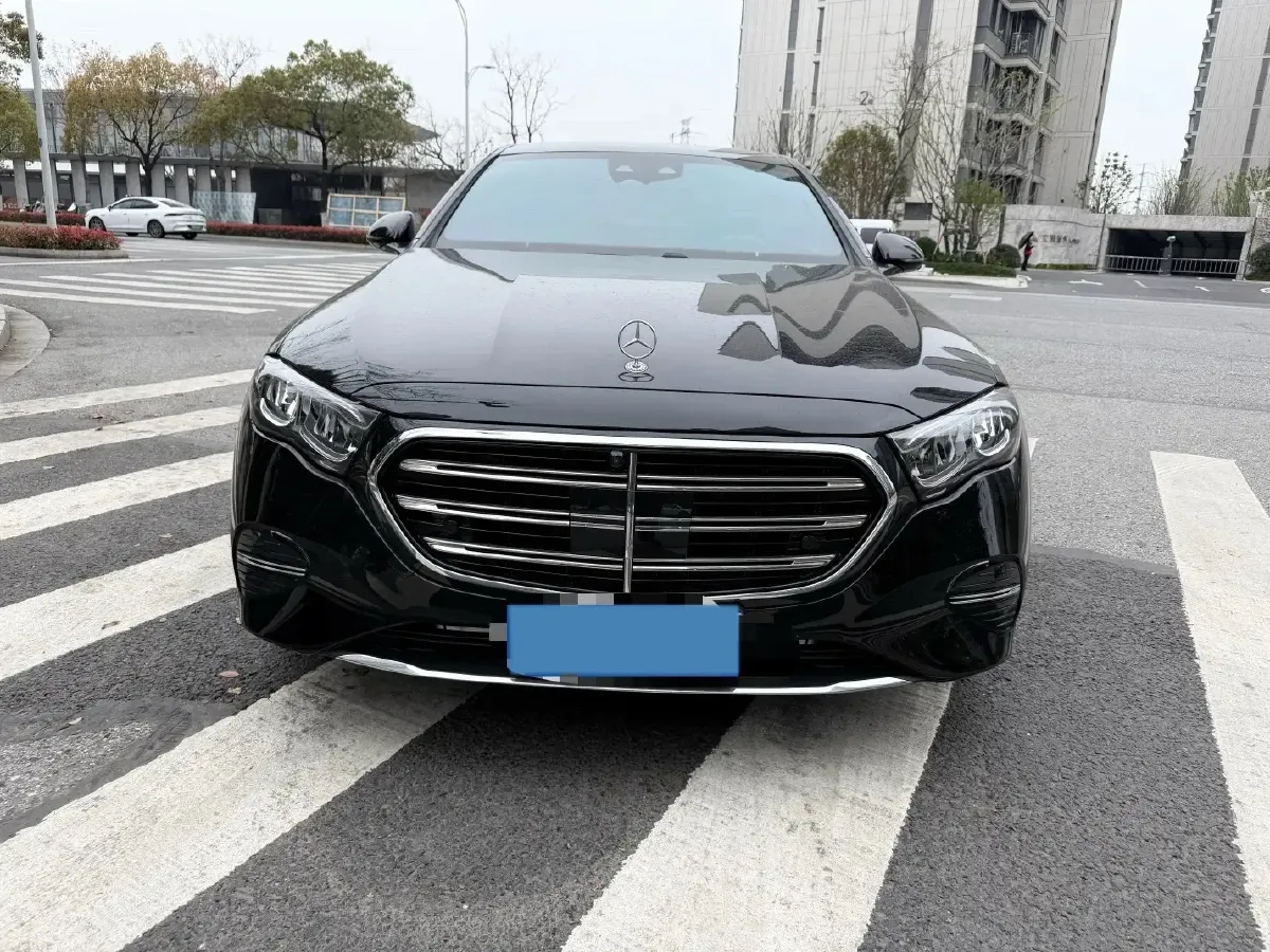 2025 Mercedes-Benz E Class 2.0T 258HP L4 9AT,autocango,china used car exporter,china ev exporter,chinese used car exporter,chinese used ev exporter
