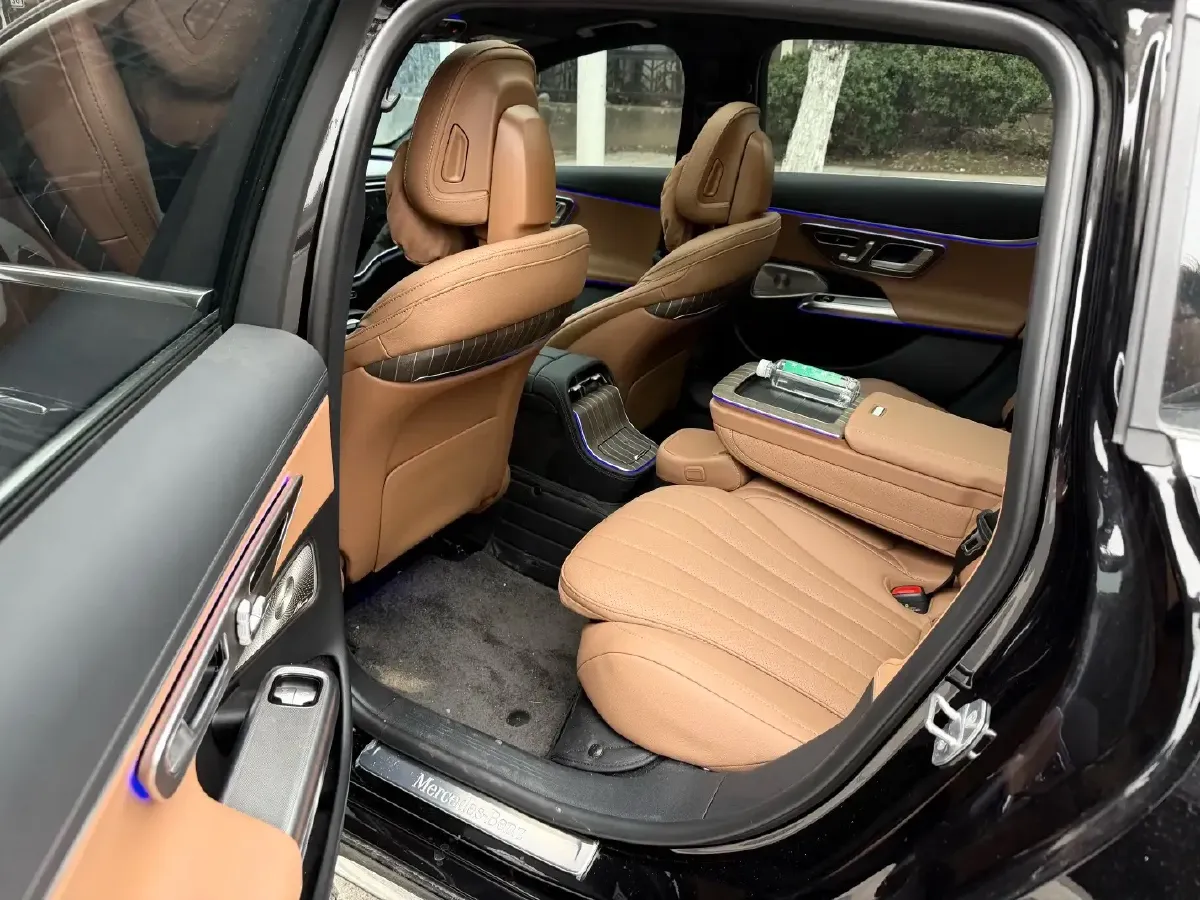 2025 Mercedes-Benz E Class 2.0T 258HP L4 9AT,autocango,china used car exporter,china ev exporter,chinese used car exporter,chinese used ev exporter