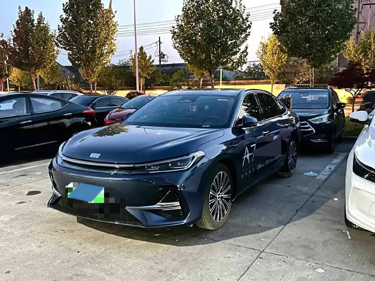 2025 Geely Galaxy A7 1.5L 112HP L4 1DHT PHEV,autocango,china used car exporter,china ev exporter,chinese used car exporter,chinese used ev exporter